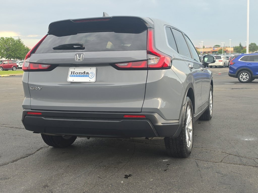 Used 2024 Honda CR-V EX image 8