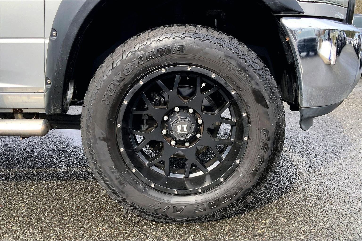 Used 2017 RAM 2500 SLT image 9