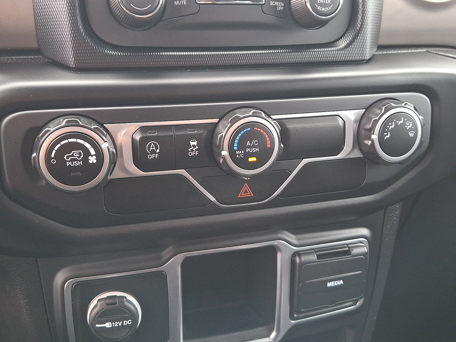 Used 2020 Jeep Wrangler Unlimited Sport AWD/4WD image 15