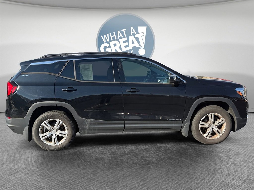 Used 2019 GMC Terrain SLE w/ Driver Convenience Package image 2