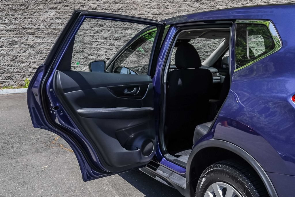 Used 2019 Nissan Rogue S AWD/4WD image 20