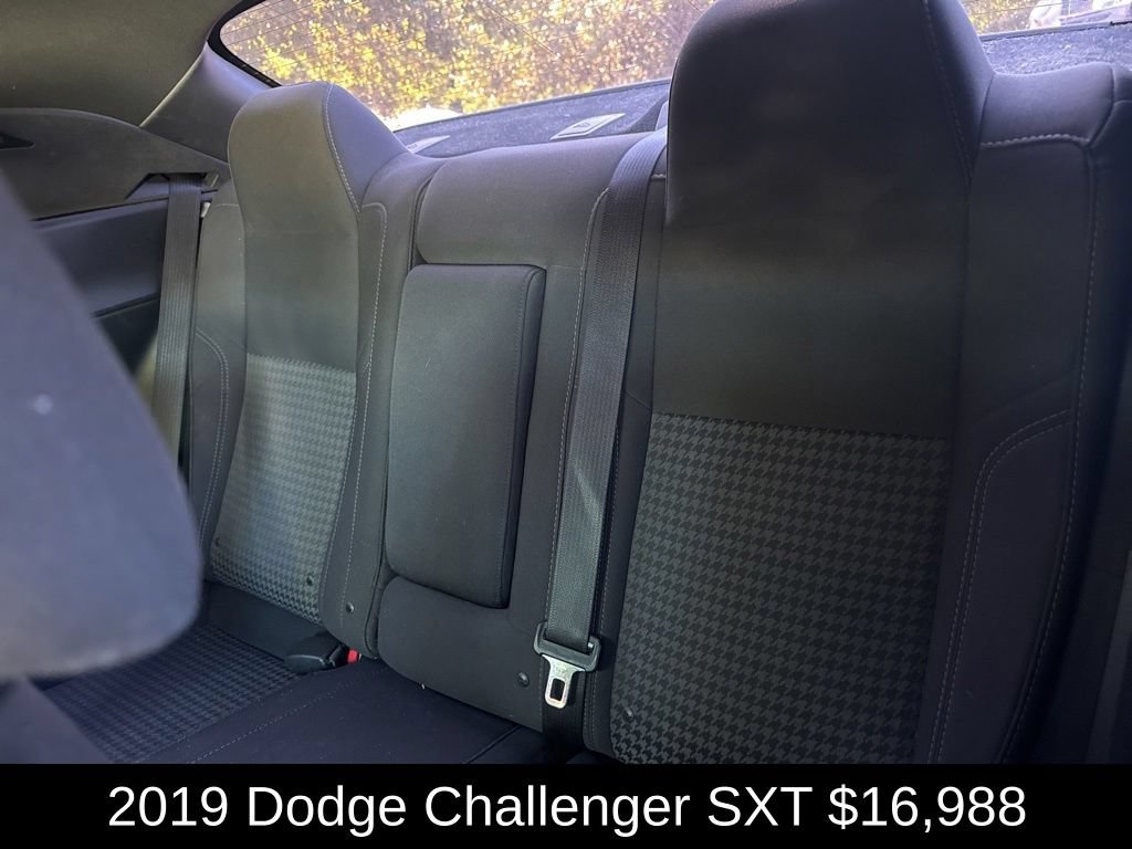 Used 2019 Dodge Challenger SXT RWD image 14