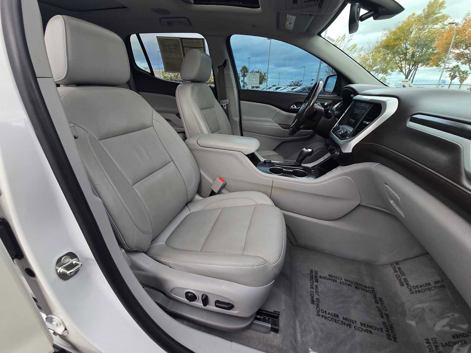 Used 2019 GMC Acadia SLT image 11