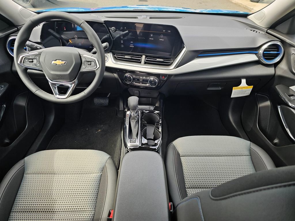 Used 2026 Chevrolet Trax LT w/ Driver Confidence Package FWD image 17