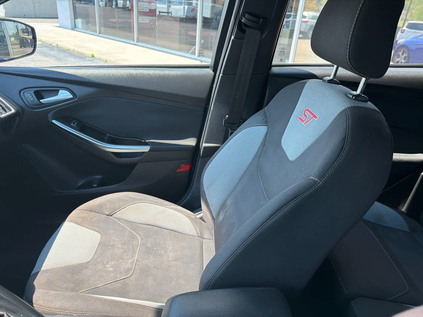 Used 2015 Ford Focus ST image 33