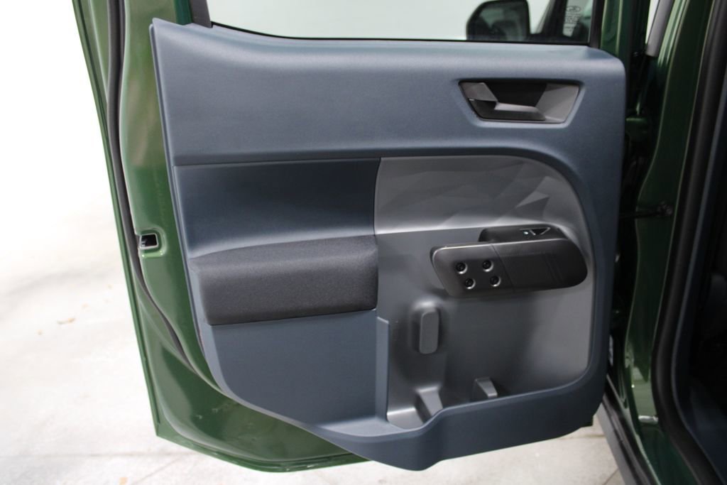 New 2025 Ford Maverick XL image 20