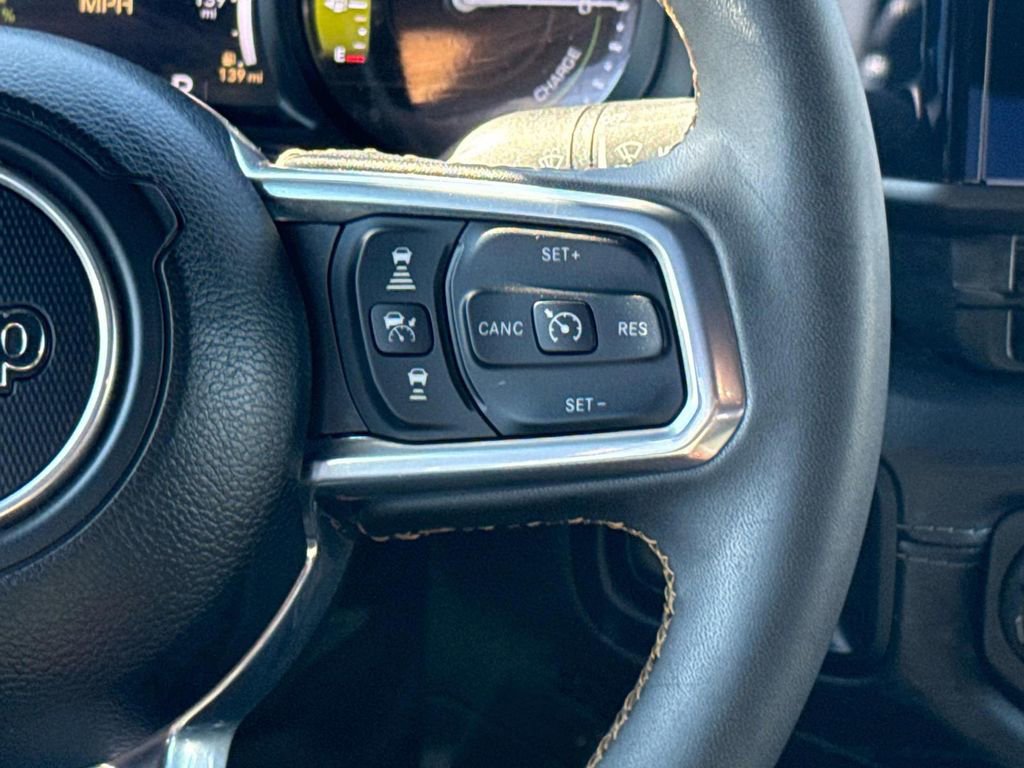 Used 2024 Jeep Wrangler Unlimited Sahara image 19