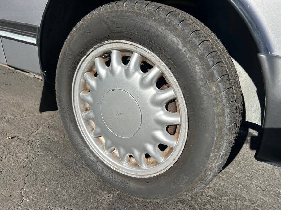 Used 1993 Saab 900 S FWD image 40