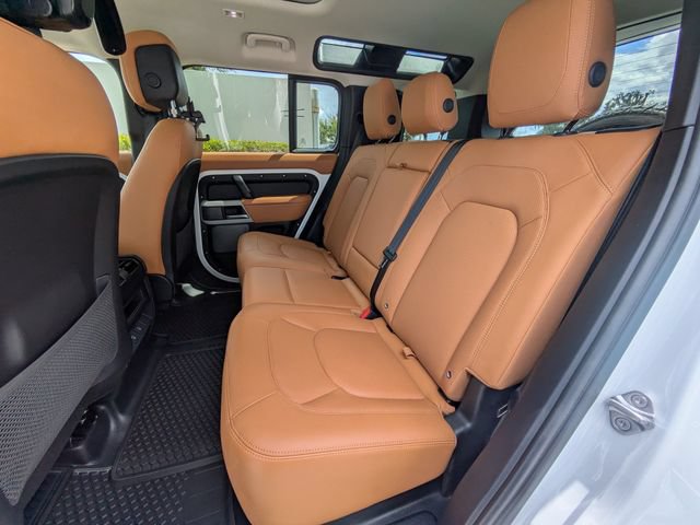 Used 2024 Land Rover Defender 110 SE AWD/4WD image 14