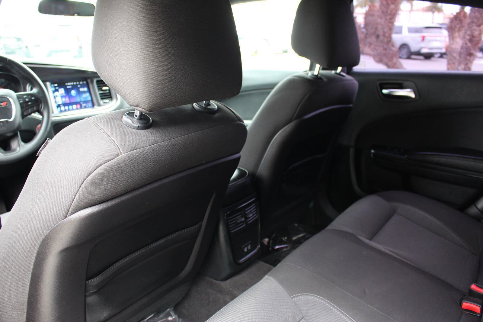 Used 2018 Dodge Charger SXT w/ Blacktop Package image 28