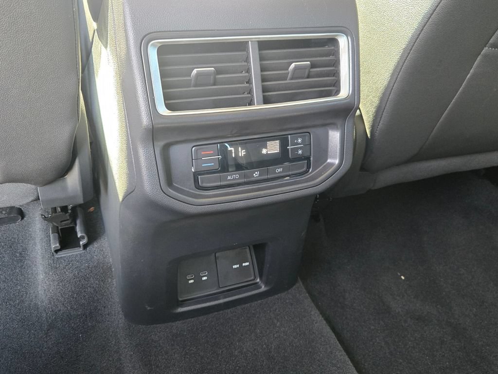 Certified 2026 Volkswagen Atlas SE FWD image 15