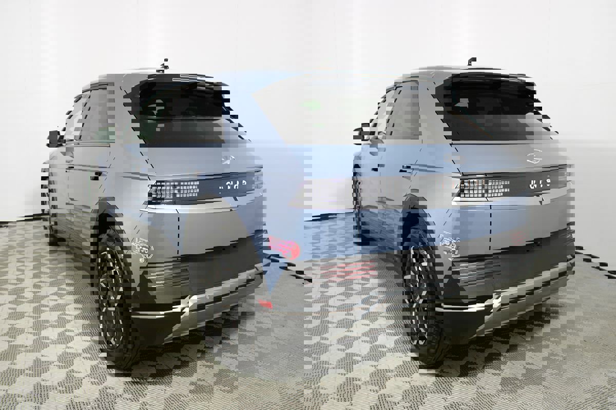 Used 2024 Hyundai Ioniq 5 SE image 29