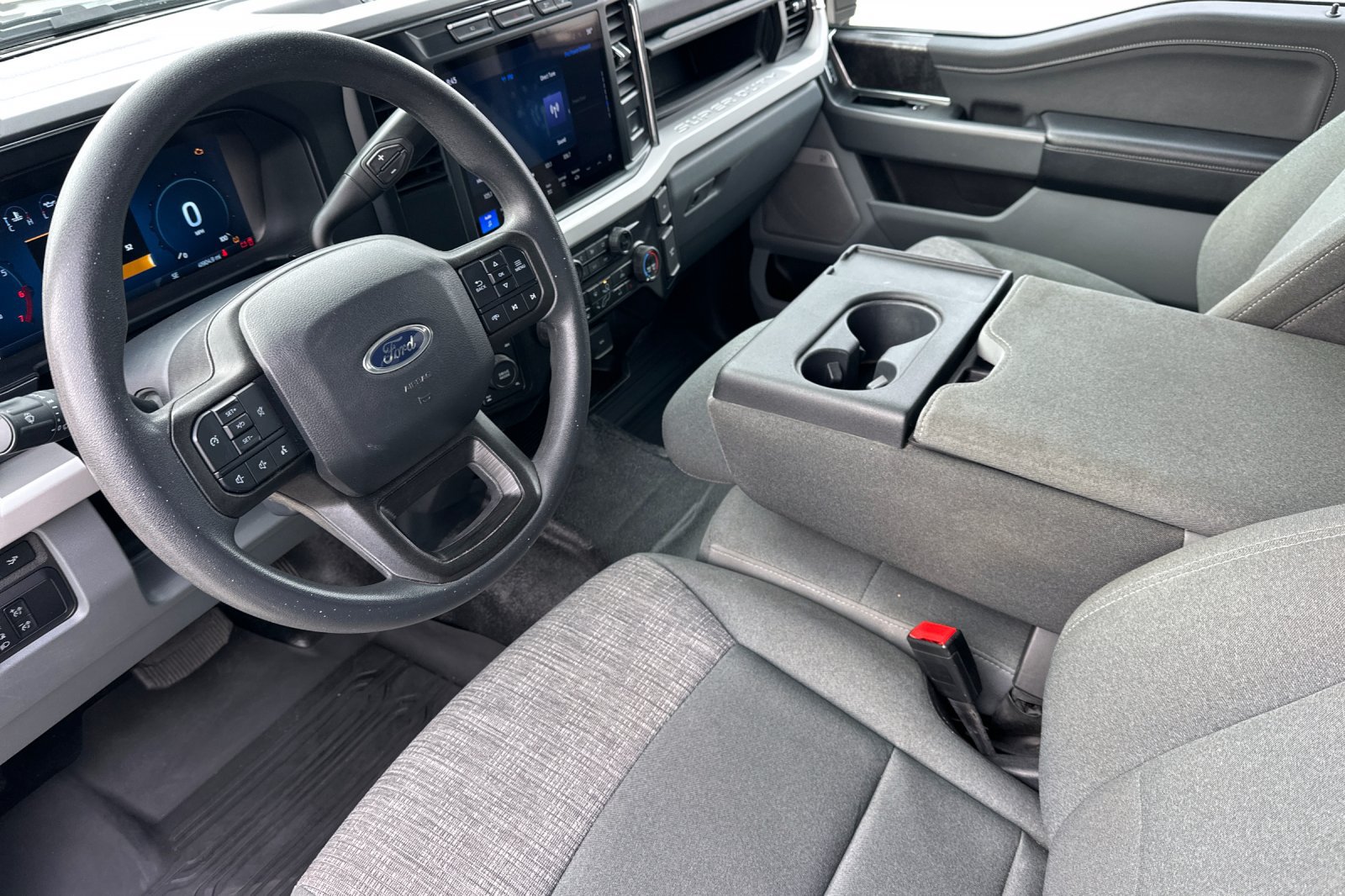 Used 2024 Ford F250 XLT w/ XLT Premium Package AWD/4WD image 9