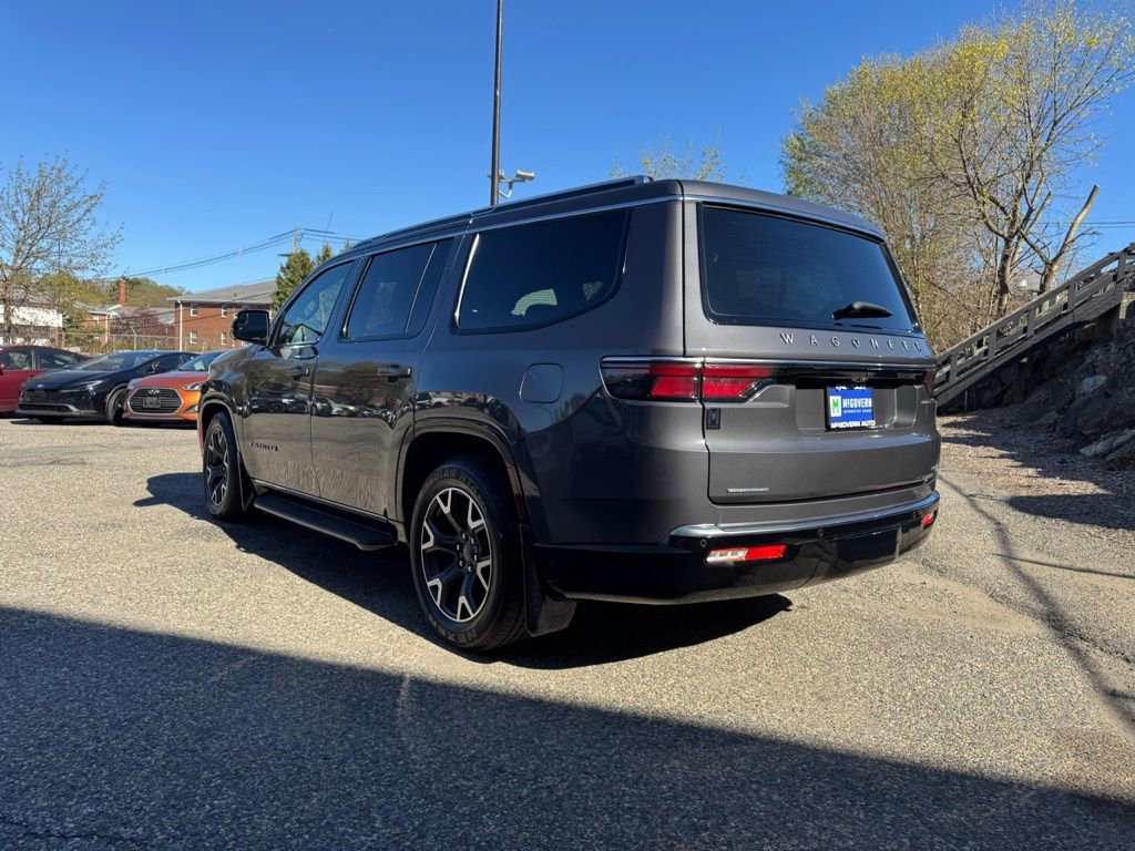 Used 2023 Jeep Wagoneer Series III w/ Convenience Group I AWD/4WD image 3