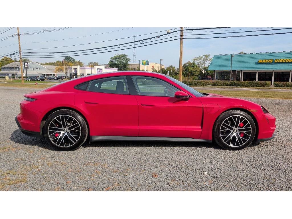 Used 2020 Porsche Taycan 4S image 8