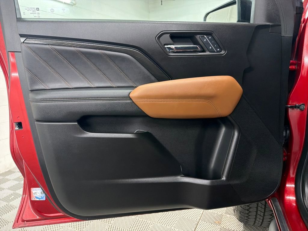 Used 2024 GMC Canyon AT4 w/ AT4 Premium Package image 15