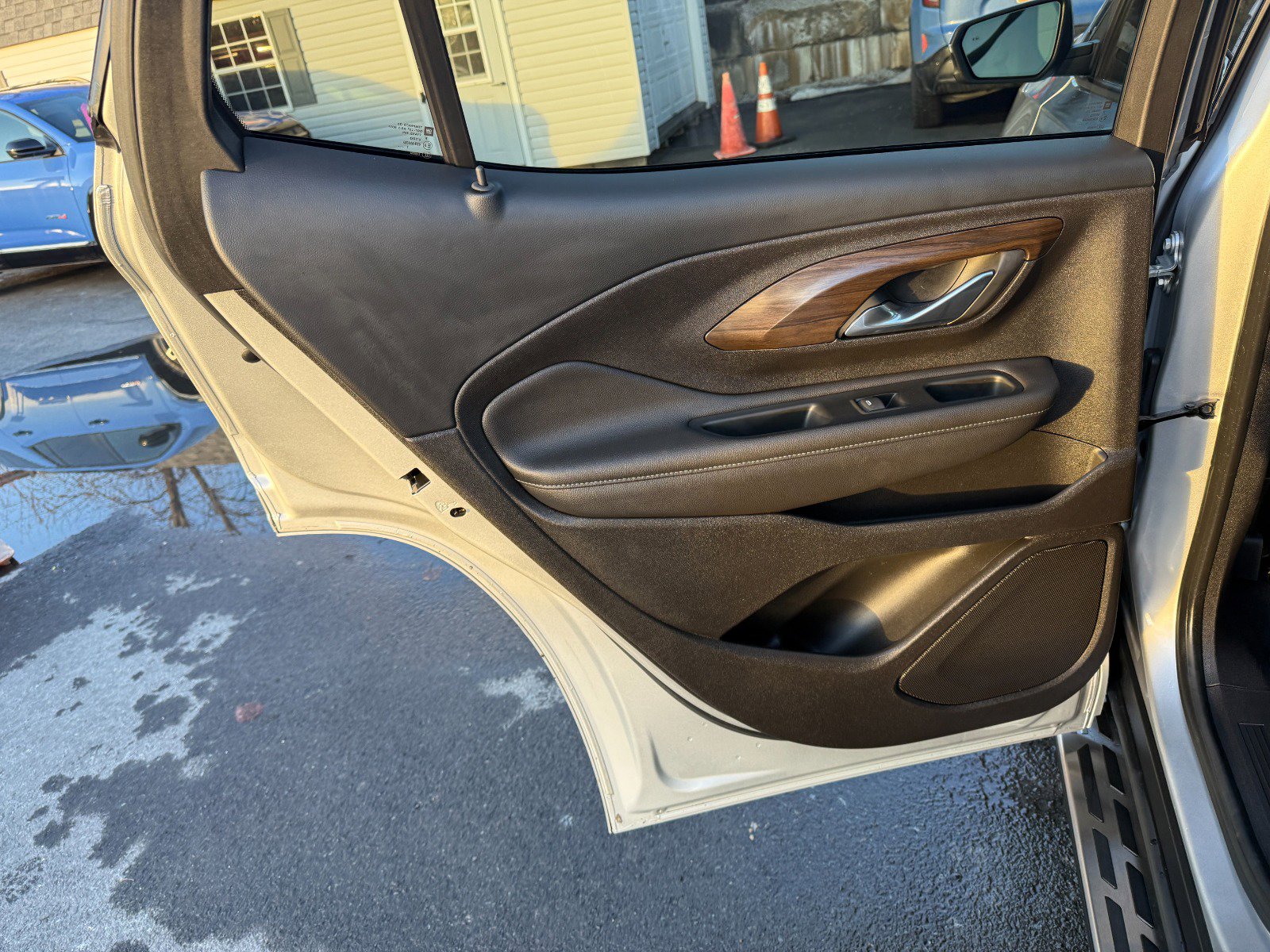 Used 2018 GMC Terrain Denali w/ LPO, 'HIT The Road' Package image 18