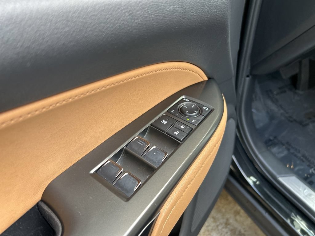 Used 2023 Lexus NX 250 FWD w/ Towing Package (2000 Lbs) image 39