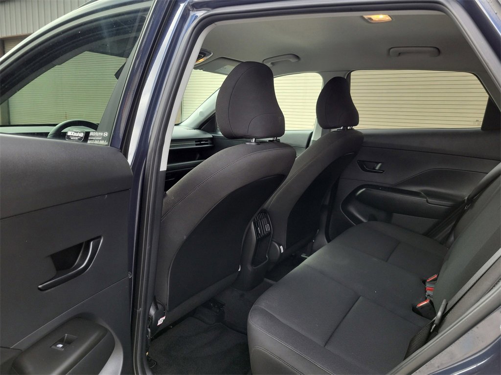 Certified 2025 Hyundai Kona SEL image 11