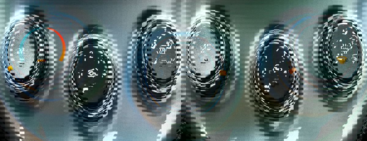 Used 2016 Chevrolet Spark LT w/ Driver Confidence Package image 45