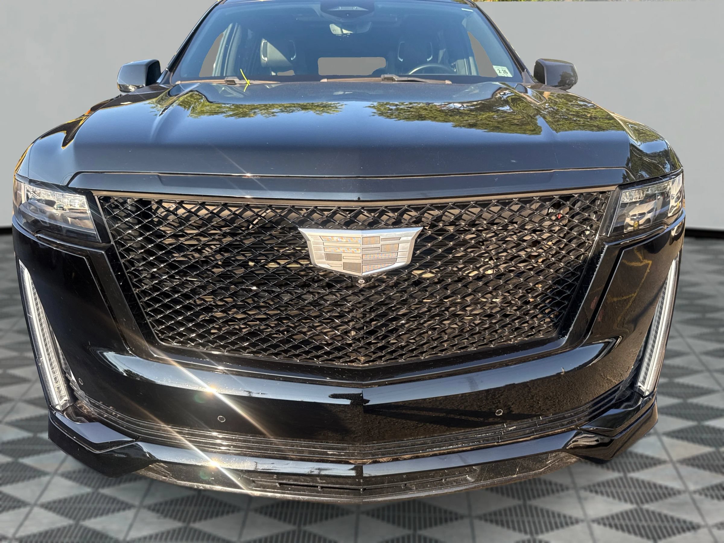 Used 2021 Cadillac Escalade ESV Sport w/ LPO, ONYX Package AWD/4WD image 23