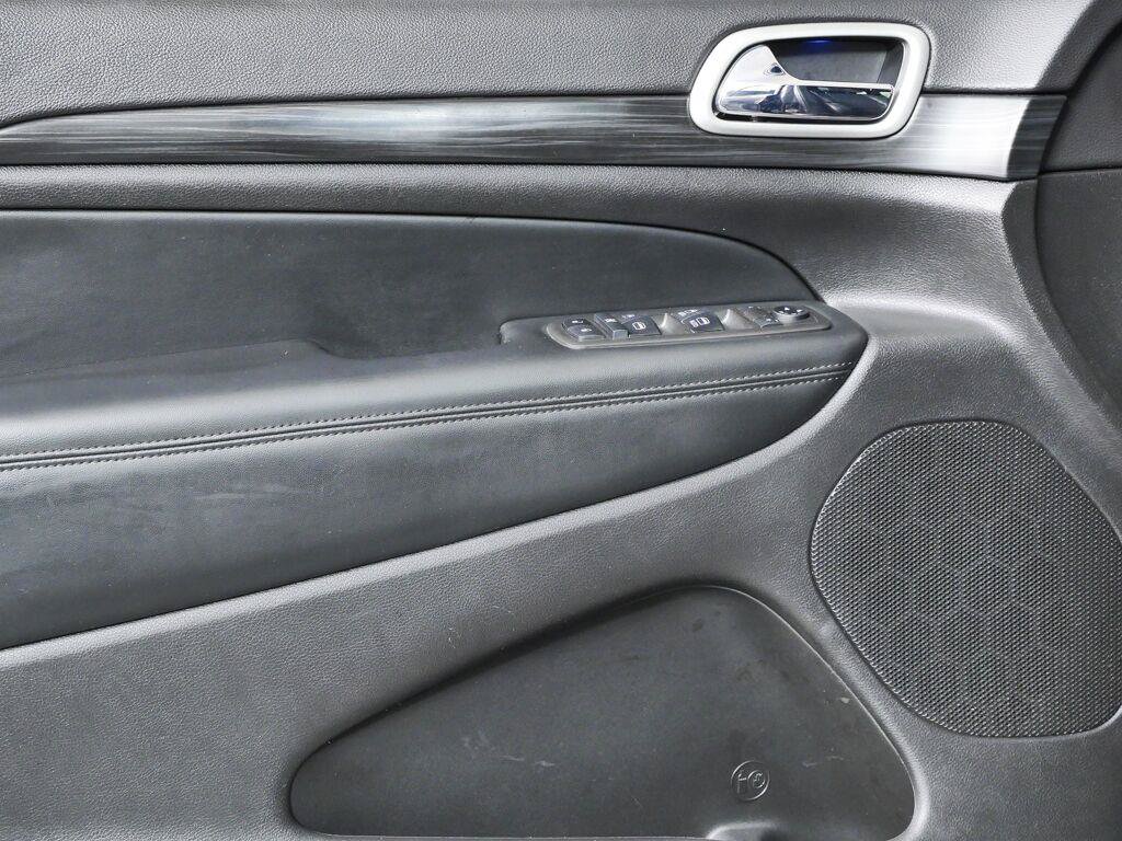 Used 2021 Jeep Grand Cherokee Laredo X RWD image 6