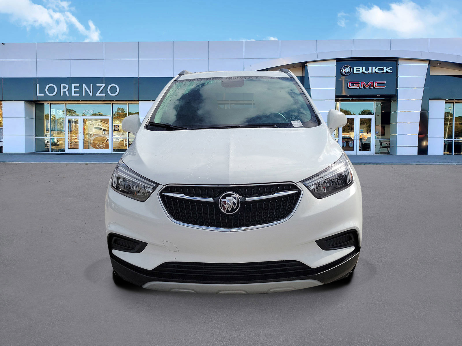 Used 2022 Buick Encore Preferred w/ Safety Package image 2