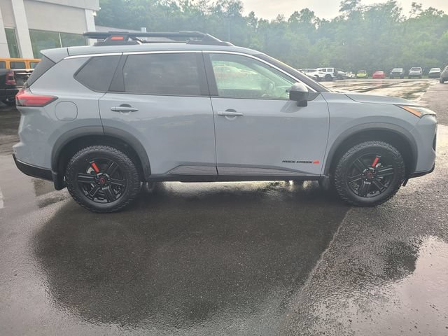 Used 2025 Nissan Rogue SV AWD/4WD image 6