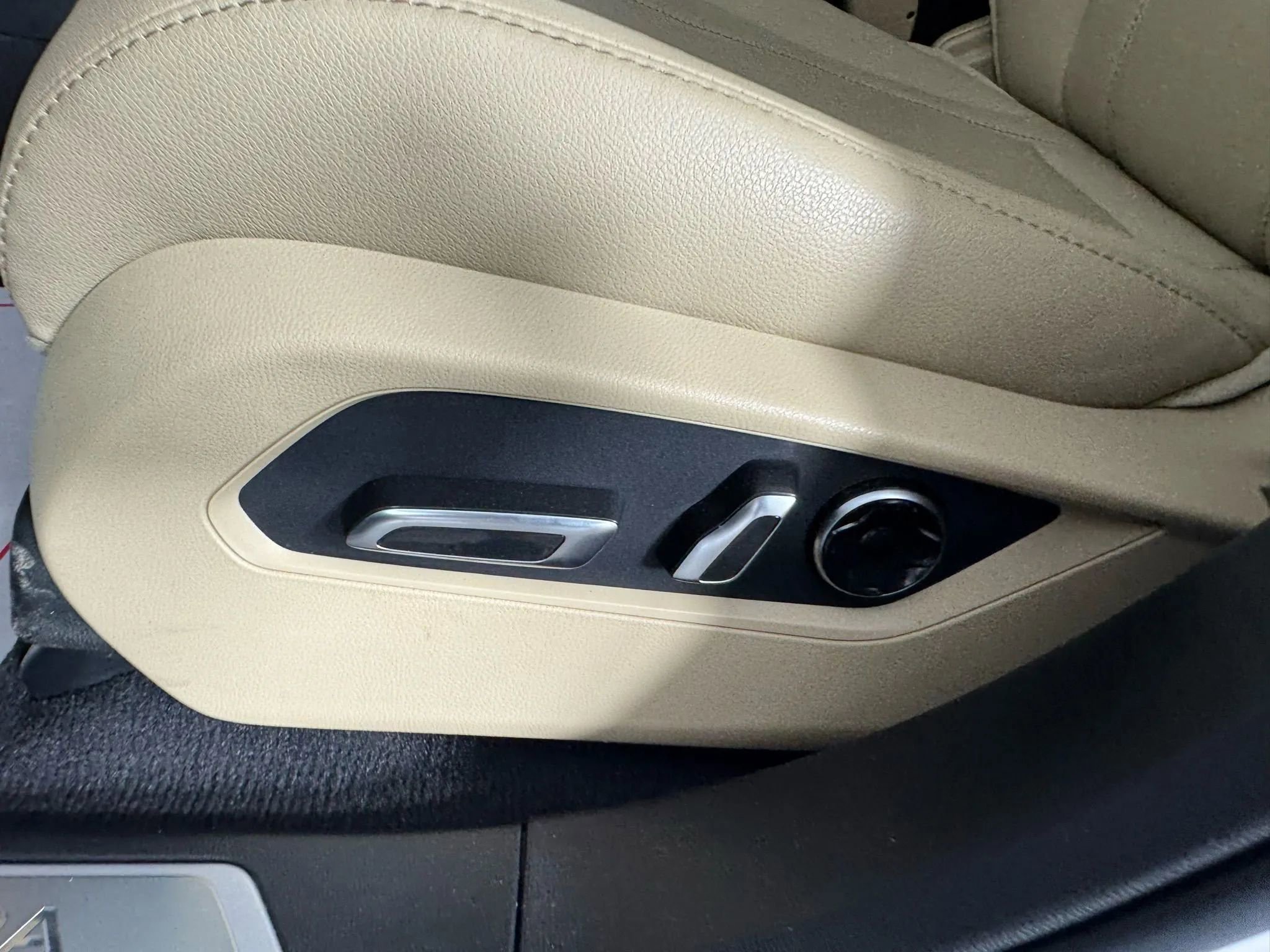 Used 2024 Acura RDX SH-AWD image 35