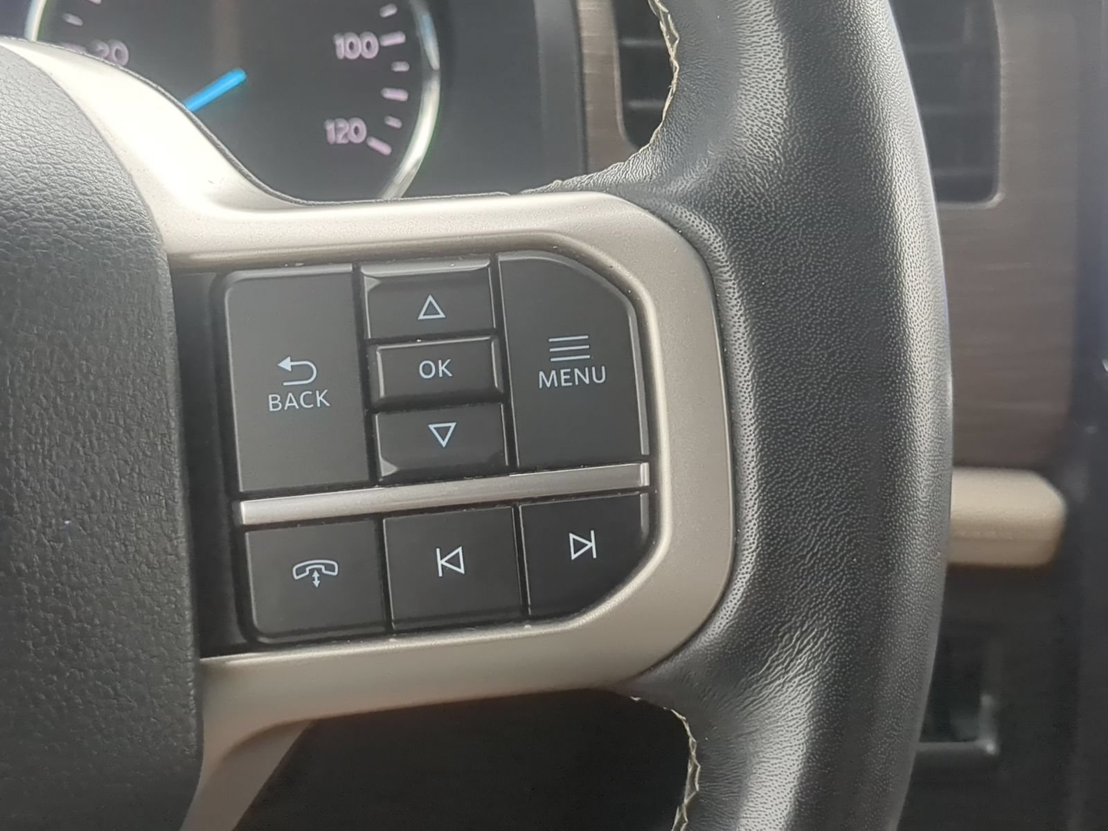 Certified 2024 Ford Expedition Limited RWD image 18
