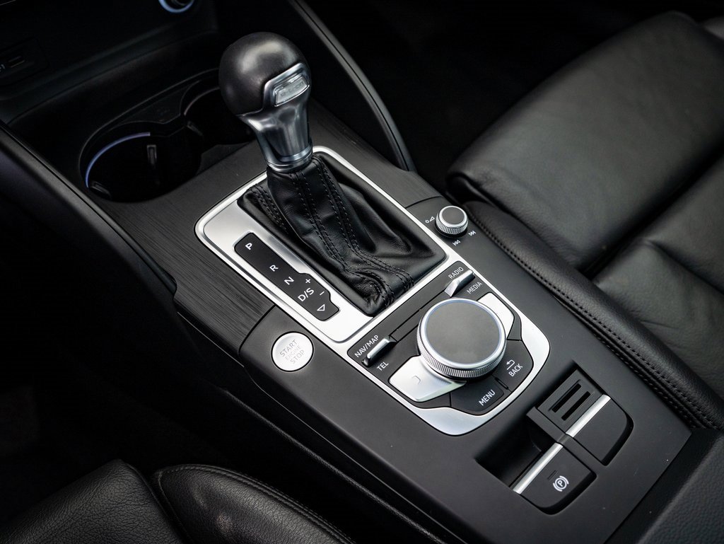 Used 2017 Audi A3 e-tron Prestige w/ Prestige Package image 32