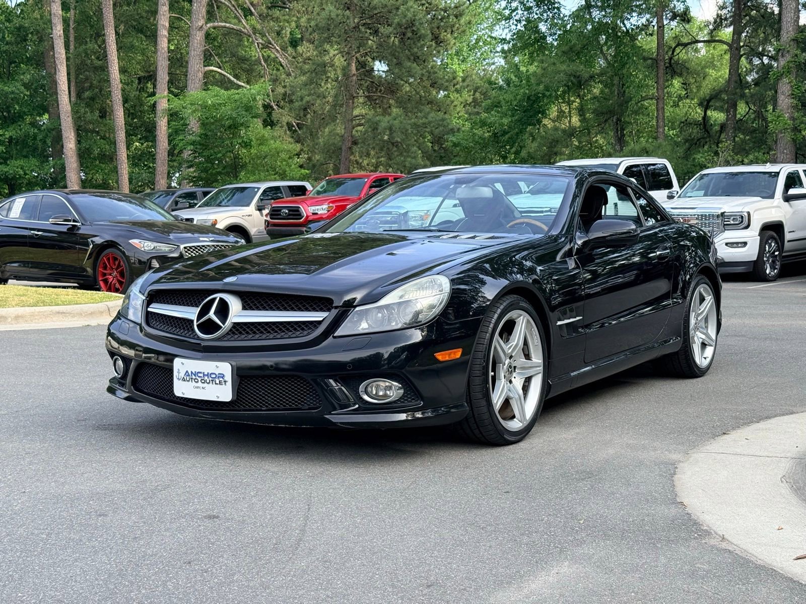 Used 2011 Mercedes-Benz SL 550 image 3
