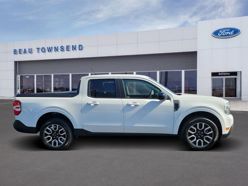 Certified 2024 Ford Maverick Lariat image 3