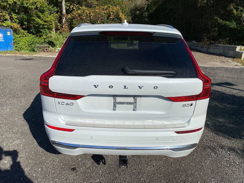Used 2022 Volvo XC60 B5 Inscription w/ Climate Package image 6