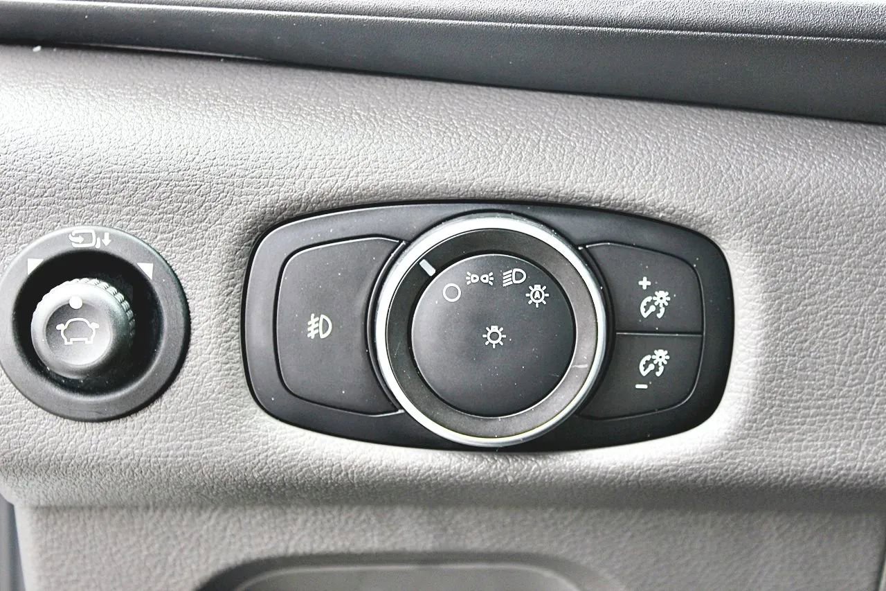 Used 2020 Ford Transit 350 XLT RWD image 14