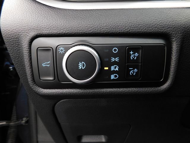 Used 2023 Ford Explorer XLT w/ Equipment Group 202A image 34