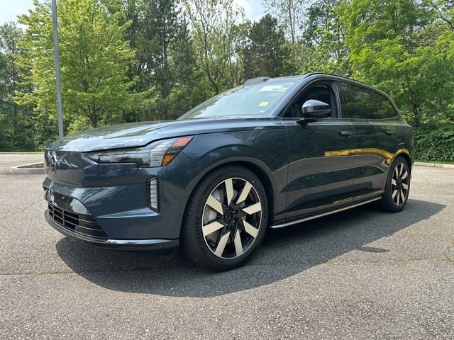 New 2025 Volvo EX90 Ultra image 3