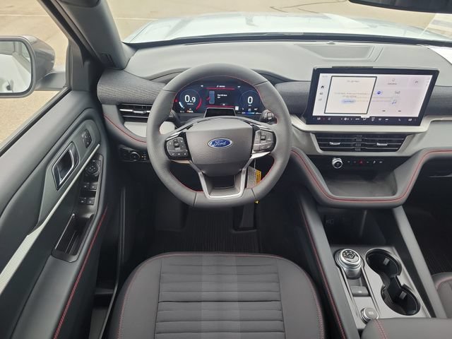 New 2026 Ford Explorer ST-Line w/ ST-Line Street Pack AWD/4WD image 10