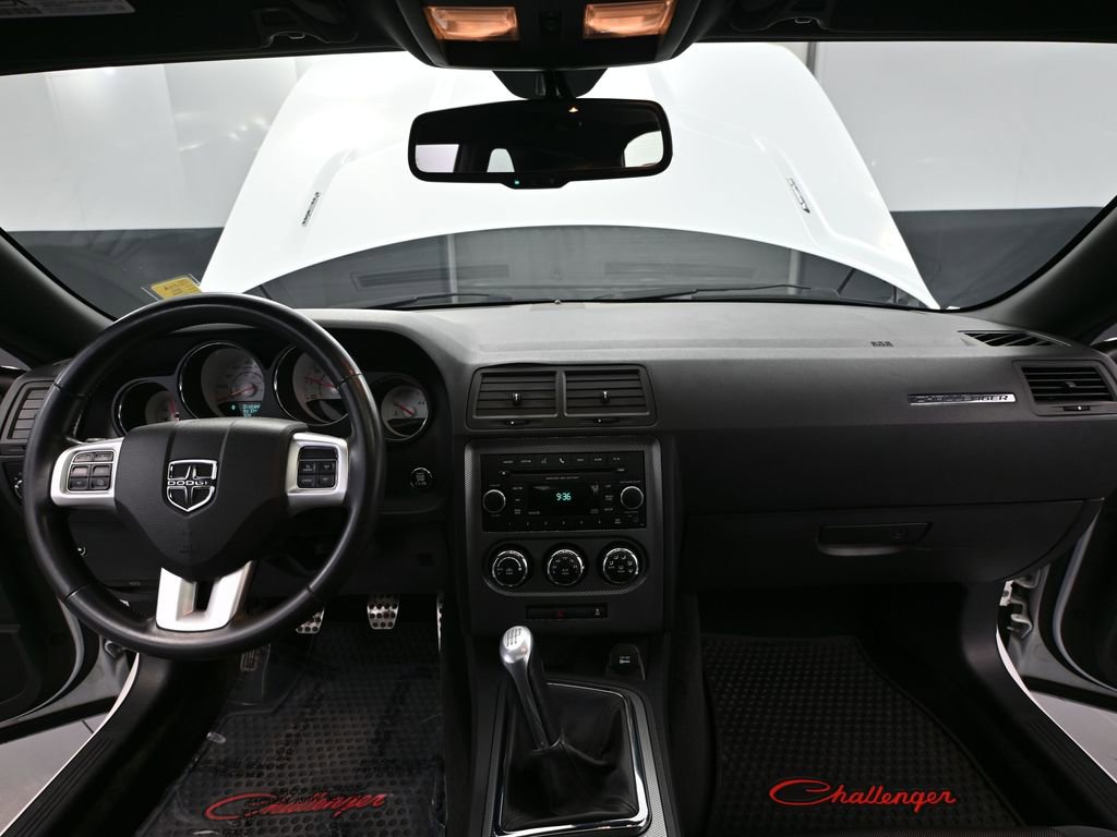 Used 2013 Dodge Challenger R/T image 25