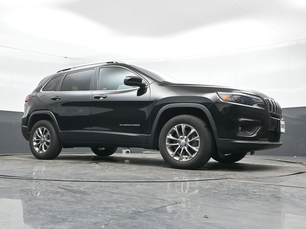 Used 2020 Jeep Cherokee Latitude Plus image 35