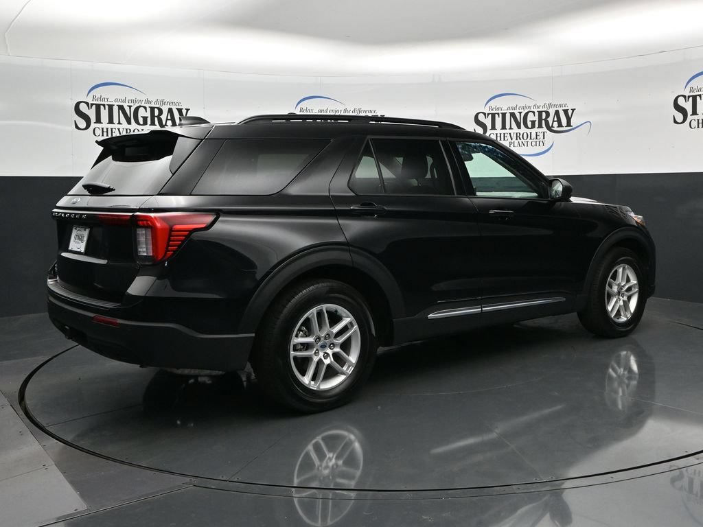 Used 2025 Ford Explorer Active RWD image 7