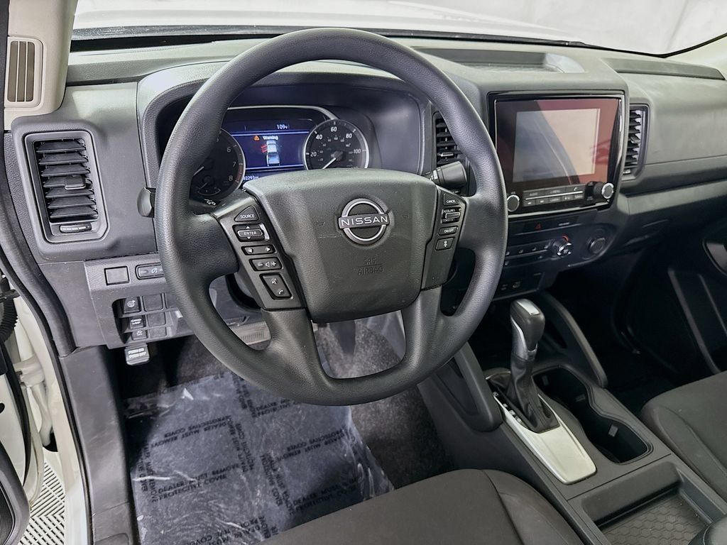 Used 2022 Nissan Frontier S w/ Technology Package RWD image 3