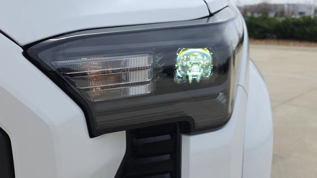 Used 2024 Toyota Tacoma TRD Sport AWD/4WD image 10