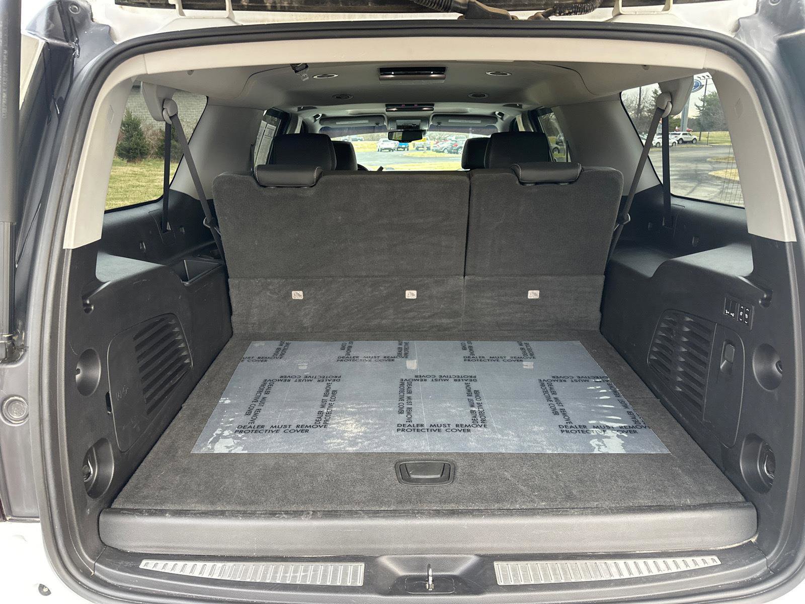 Used 2019 Chevrolet Suburban Premier image 32