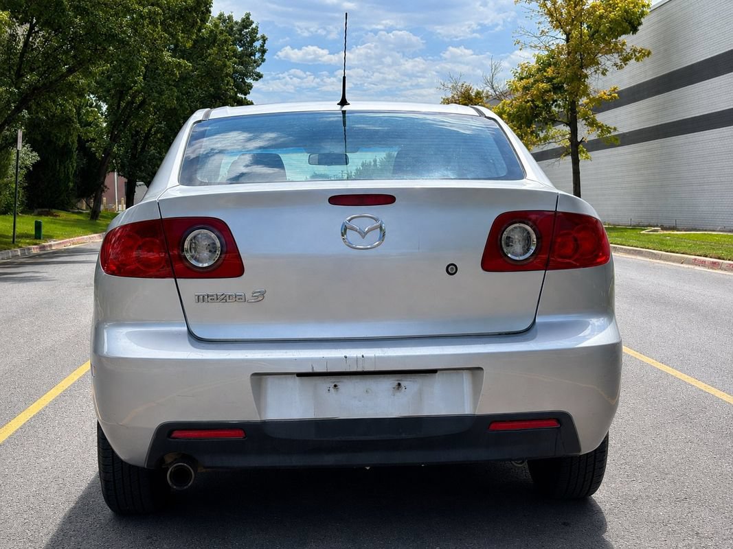 Used 2006 MAZDA MAZDA3 I FWD image 4