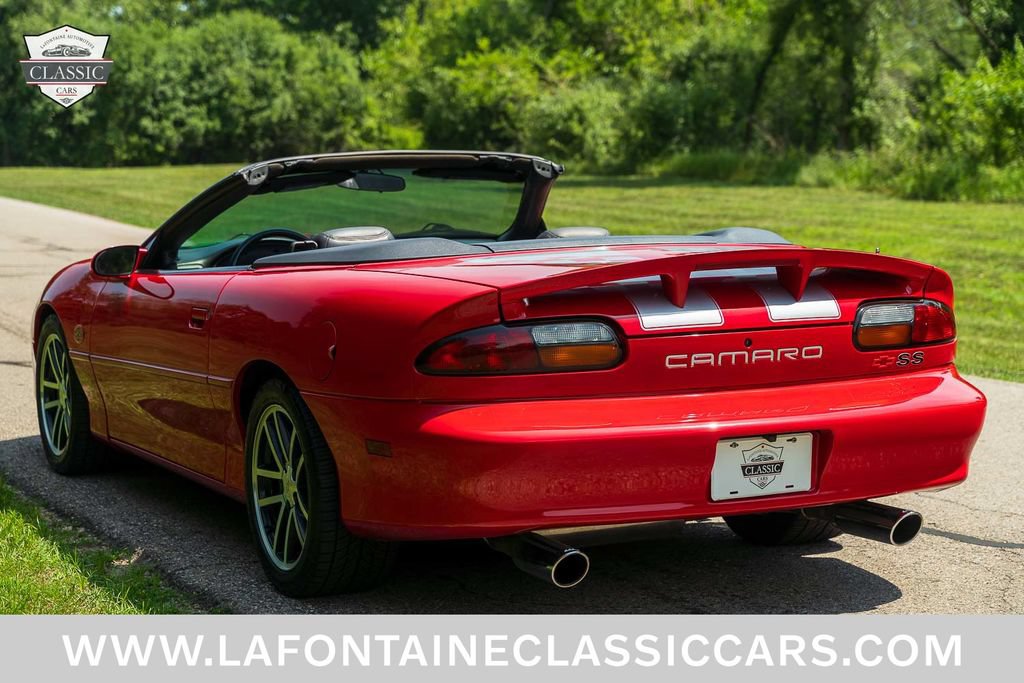 Used 2002 Chevrolet Camaro Z28 w/ SS Performance/Appearance Pkg RWD image 9