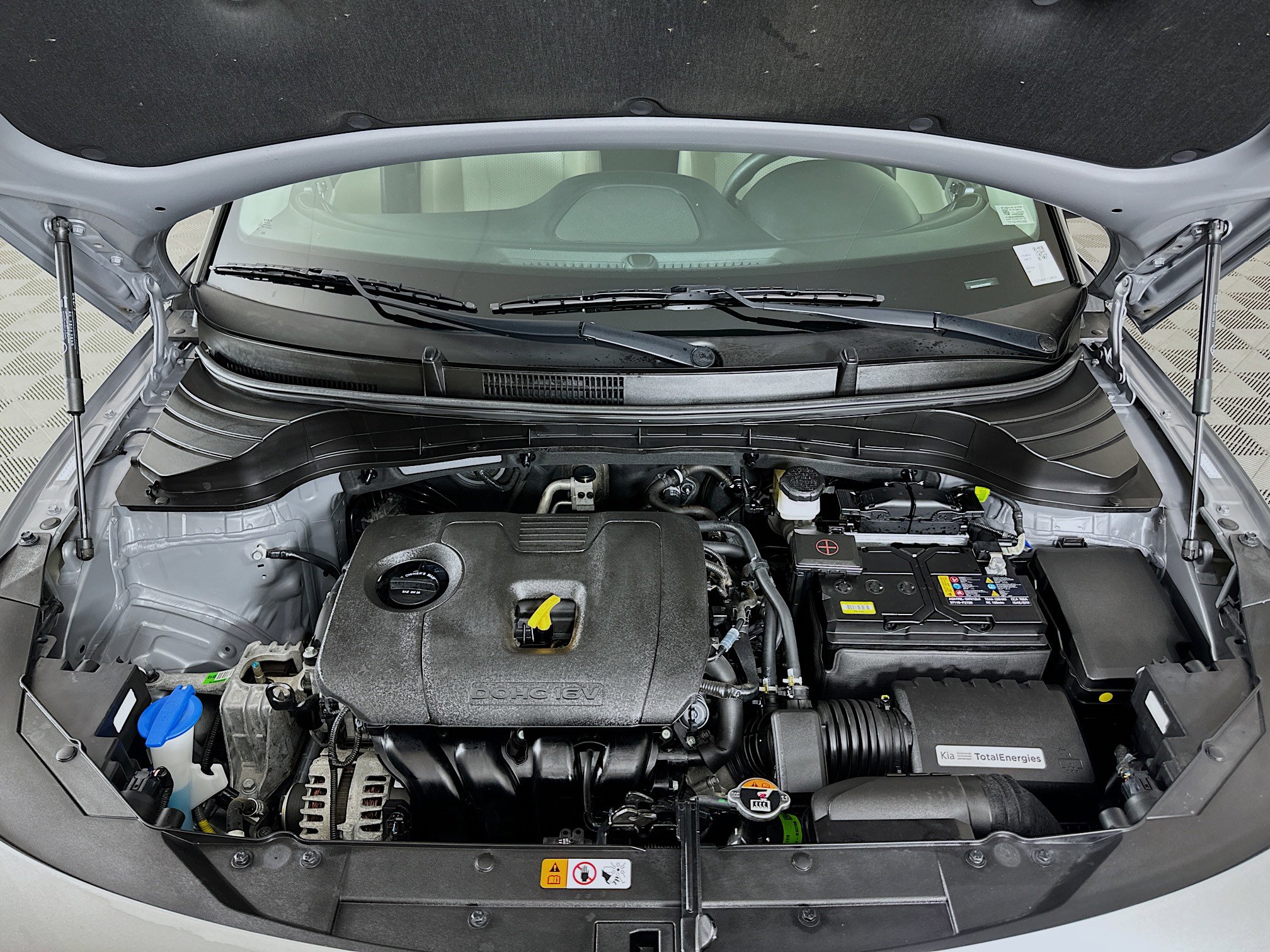 Used 2025 Kia Soul LX w/ LX Technology Package FWD image 31