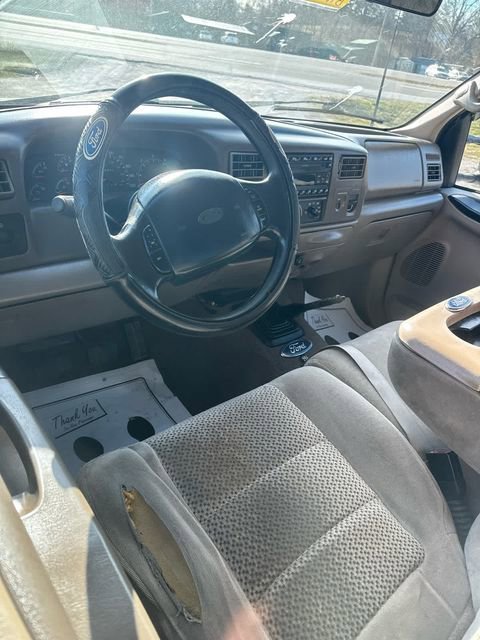 Used 2001 Ford F350 XLT image 14