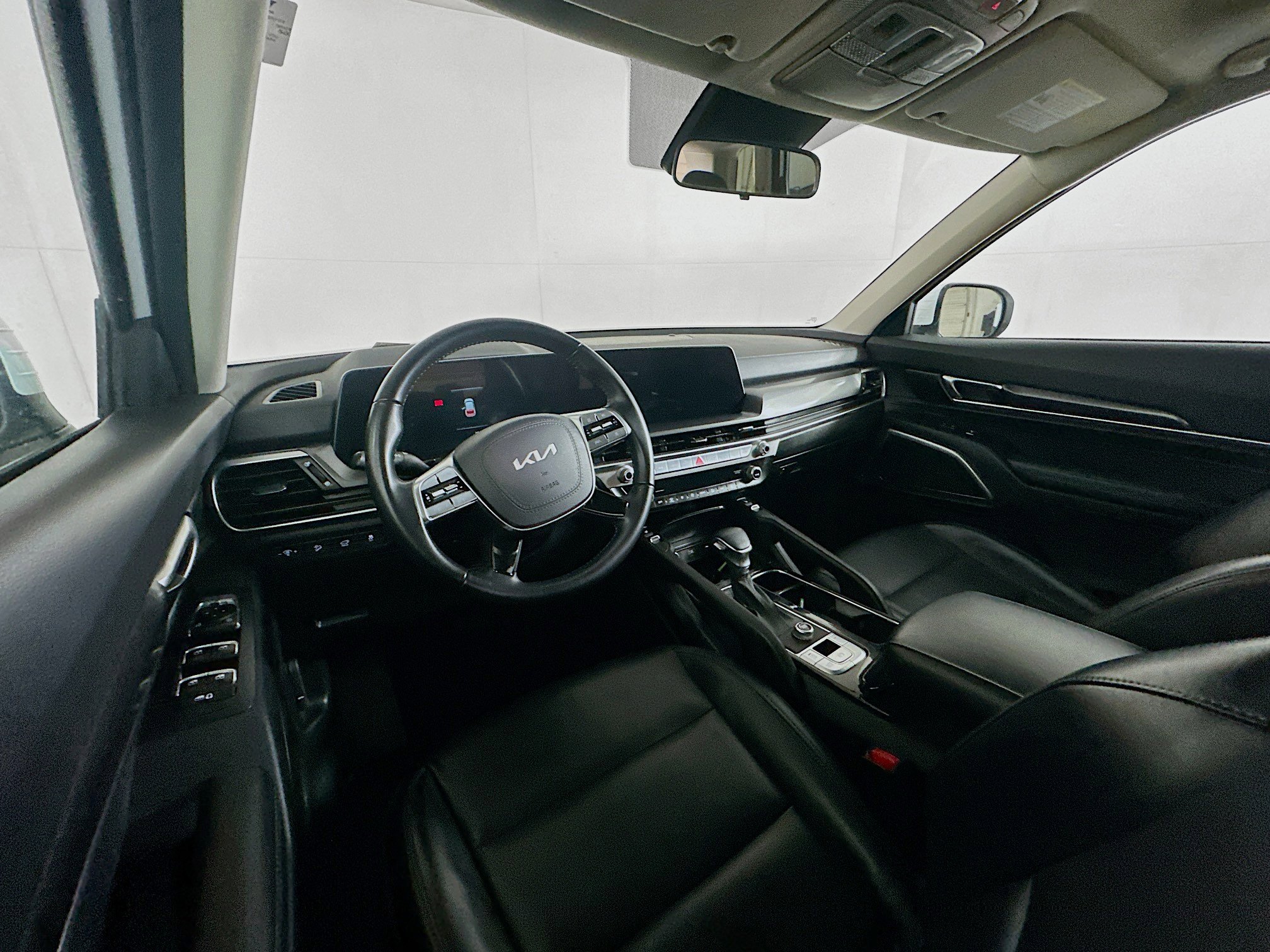 Used 2025 Kia Telluride S FWD image 18