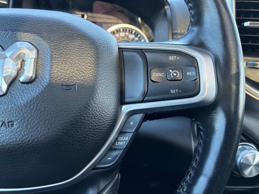 Used 2020 RAM 1500 Laramie AWD/4WD image 27